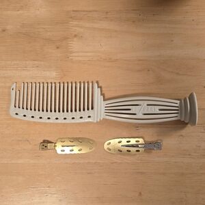 Y.S. Park Parthenon Comb No. 608 White & No Show Hair Clips